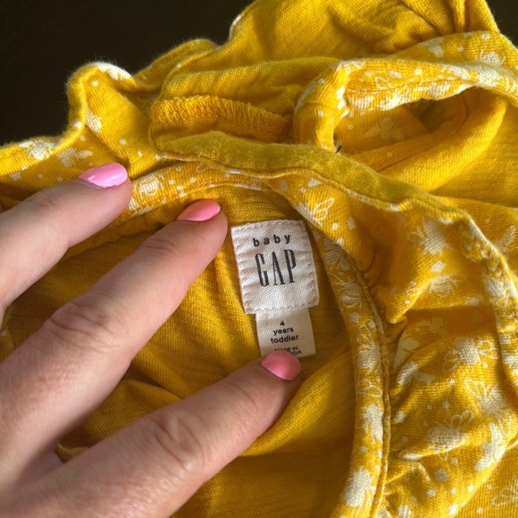 GAP Yellow Casual Kids Dress with Bee design - Picture 2 of 3